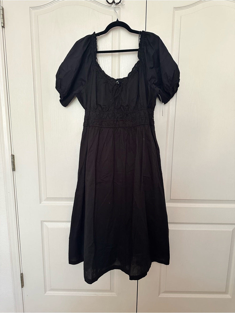 Old Navy Black Puff Sleeve Midi Dress with Smocked Waist